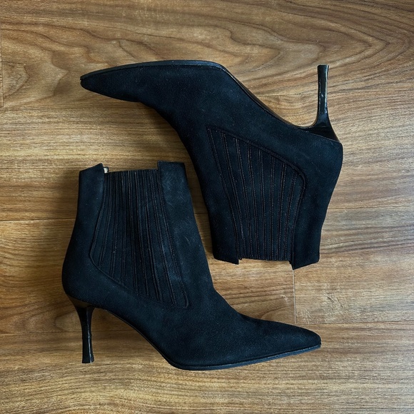 Manolo Blank Black Suede Ankle Boots stiletto heels sz 38